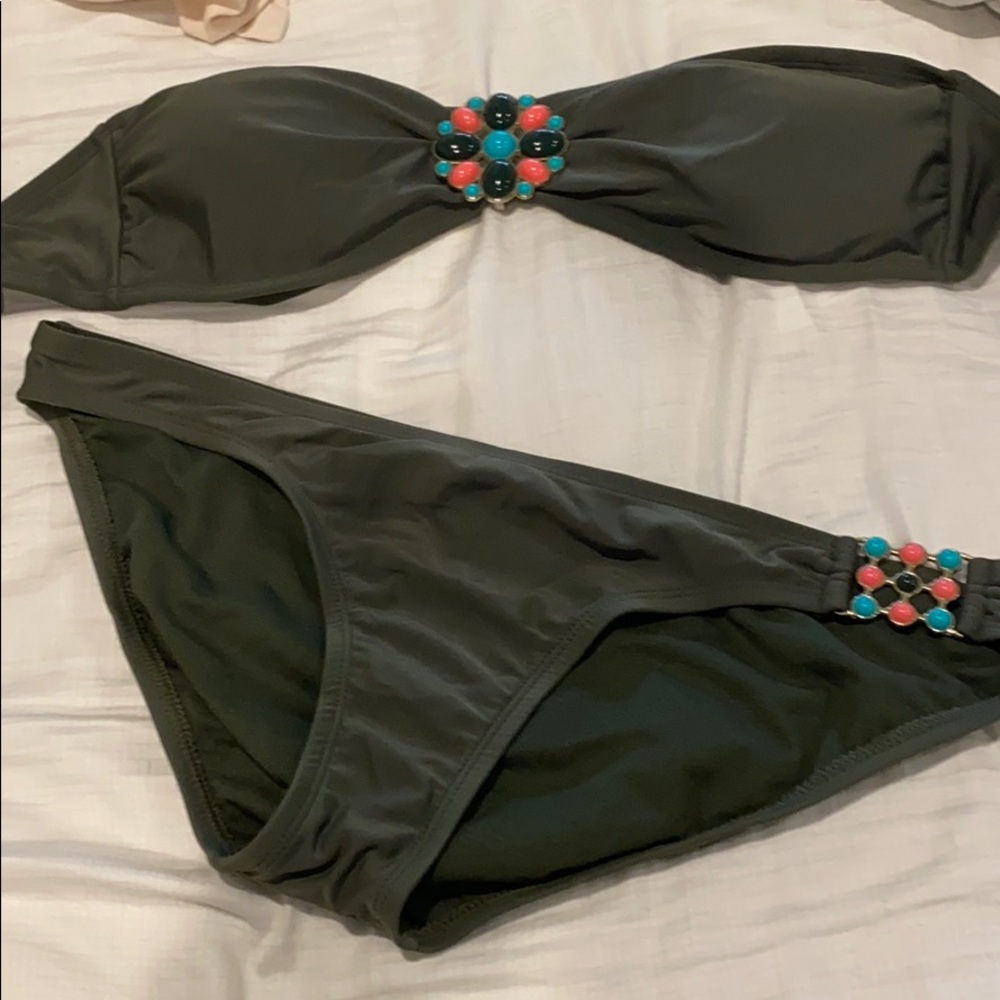 Large bottom and large top